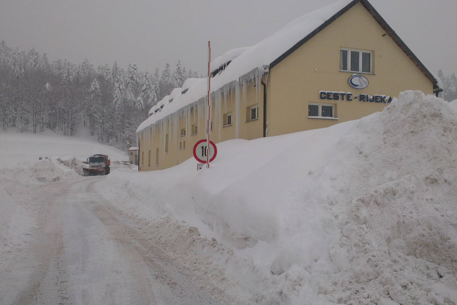 Zimska služba